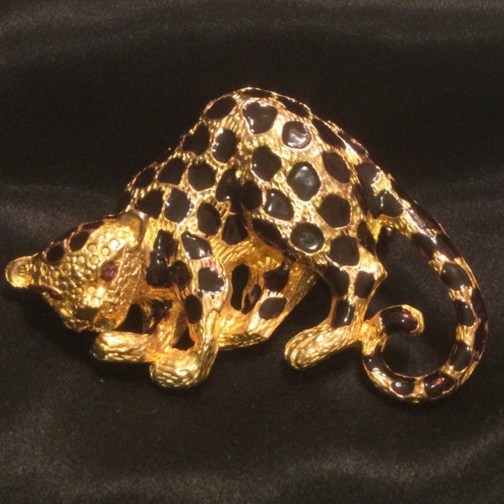 Park Lane Crouching Cheetah Pendant Brooch